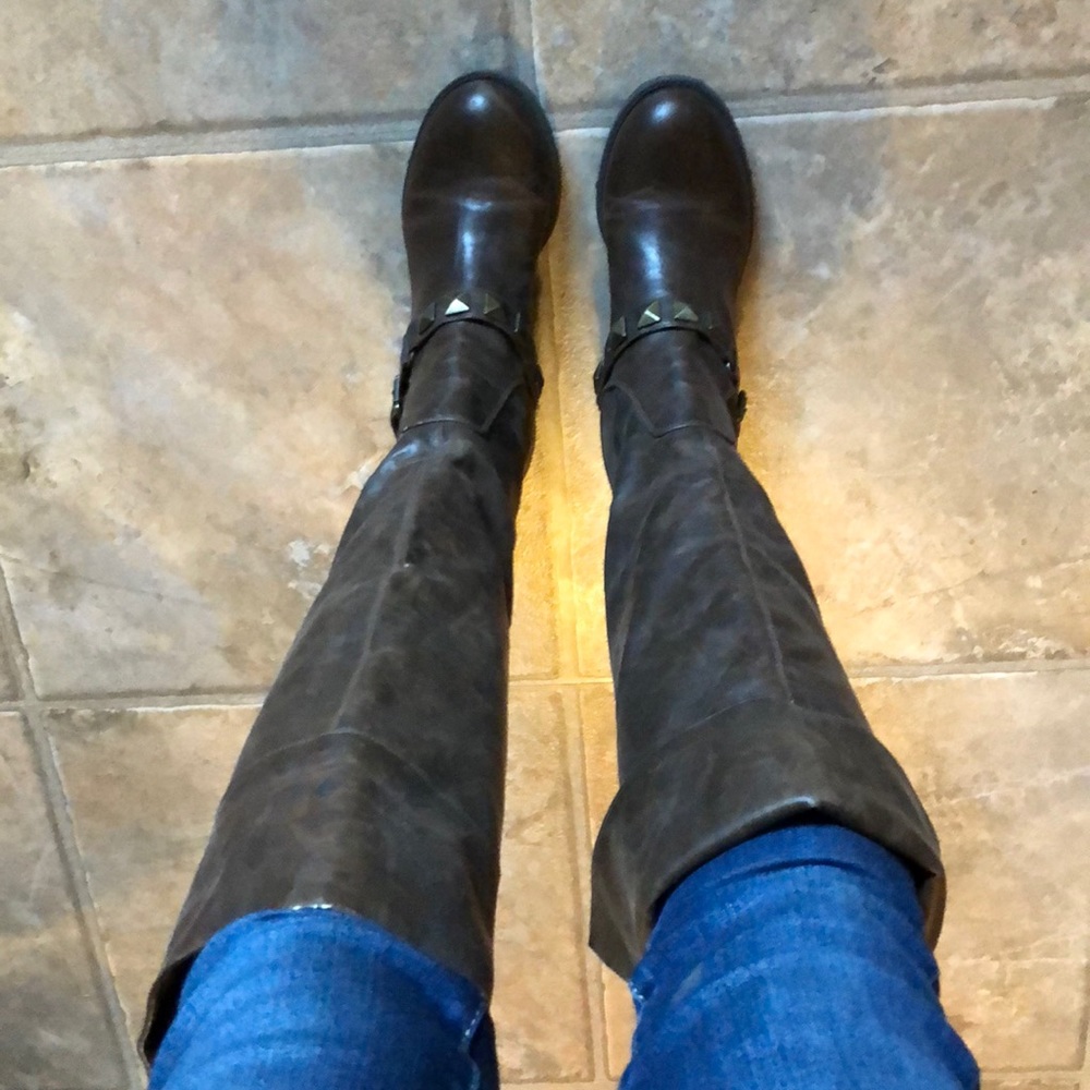 Brown boots